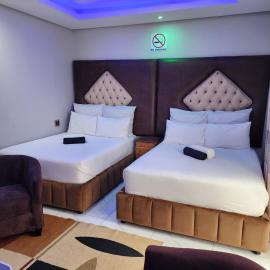 Duplessis Lodge, hotell i Kempton Park
