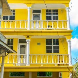 Rainbow Heights Apartment, Soufriere, hotelli kohteessa Soufrière