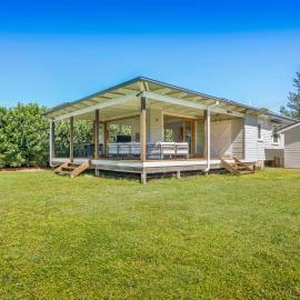 The Pines - Stylish, Brand new home
