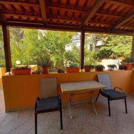 One-bedroom apartment with terrace