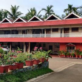 Devangi Athithya Holiday Home by StayApart, hotel a Tīrthahalli