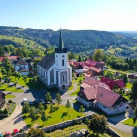 Chata u kostela, hotel a Kořenov