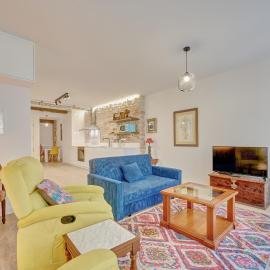 Apartamento Balcón del Arte by Clabao, hotel v destinácii Pamplona