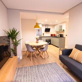 AtuaireHome Plaza de España en el centro histórico de Burgos, hotel a Burgos