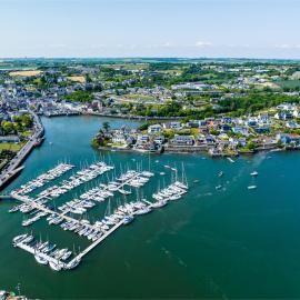 3 bedroom harbour view apartment in Kinsale, Hotel in Kinsale