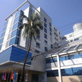 Nirvana Inn, hotel Szilhetben