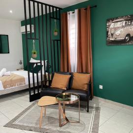 Les Quatre Ambiances - Studios, hotel u gradu Baduel