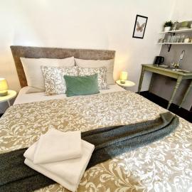 Helena Old Town Apartment