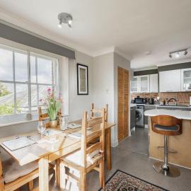 Host & Stay - Manor View
