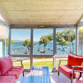 Lakefront At Winnipesaukee – hotel w mieście Gilford