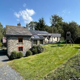 Le Cottage du Roy، فندق في Gouvy