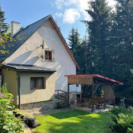 Chata Alšovka, hotel i Měděnec