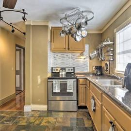 New Quaint & Convenient Hideaway Great Location