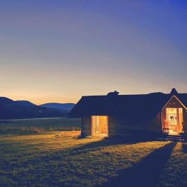 Polanka Beskid Niski cute cabin with spectacular views, hotel in Hańczowa