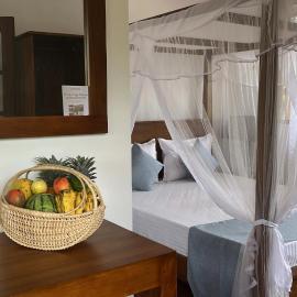 Beach Club Apartments, Hotel in Induruwa