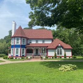 Apple Crest Inn, hotelli kohteessa Gentry