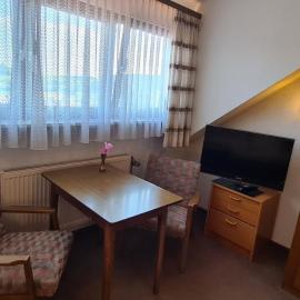 Doppelzimmer Bergblick mit 2 Einzelbetten - Pension Hauber