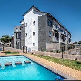 Mya Villa 2, hotell i Fourways