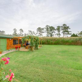 2 Mi to Downtown: Tranquil Abode in Chincoteague!, hotel in Chincoteague
