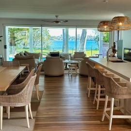Lake Sabai - Waterfront and private pool