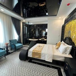 Love Hotel Tô Ký