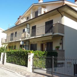 Ficus Pineto Vacanza