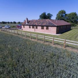Viesnīca Wood Farm Stables - Sleeps 6-8 Beklsā