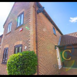 Pittlesden Cottage– Ideal Location - Tenterden, hotel u gradu Tenterden