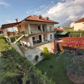 Villa Çerpja, hotel in Kamëz