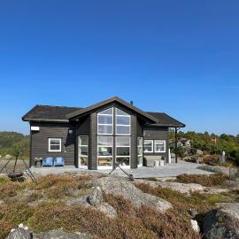 륑달에 위치한 호텔 Amazing Home In Lyngdal With Wifi