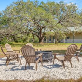 Pond + Trails On-Site: Washington Escape!, hotel i Washington