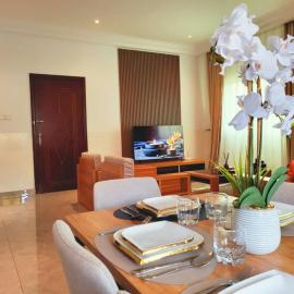 Confortable Appartement MERCURE, près de la plage, hotel a Mpita