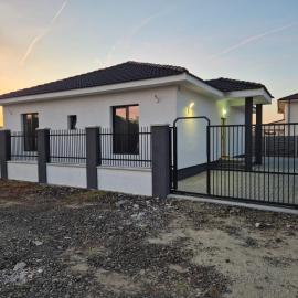 Adelina House, hotel u gradu Remetea Mare