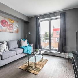 Glenview West Apartment w Patio - Near Downtown, hotel in Hamilton