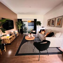 엔시노에 위치한 호텔 Beautiful 2 BD 3 Beds in Heart of Encino 105