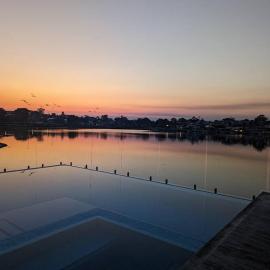 Waterfront Oasis , Infinity Pool, Sauna and steam room, hotel a Sydney