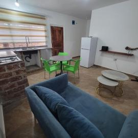 Kitumba Lodge, 1 bed, kitchen & Lounge, hotel in Mumbwa