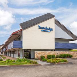 Travelodge by Wyndham Peoria, hotel u gradu 'Peoria'