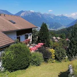 Landhaus Berthold, hotel v destinaci Bürserberg