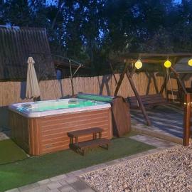 Sarudi Wellness Apartman, hotel din Sarud
