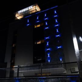 Formula 2 Hotels and Suites，Ewu的飯店