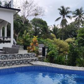Matteo's hus VILLA RENTAL, hotel v destinácii Zamboanguita