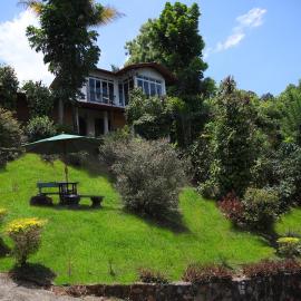 Breez Holiday Home