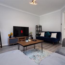 Spacious 3 Bed Home In The Heart Of Bridgend - By EKLIVING LUXE Short Lets & Serviced Accommodation