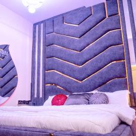 Luxury Apartment Fast WiFi - 24 7 Power, hotel v mestu Aja