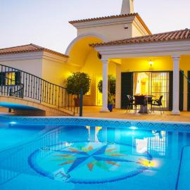Exceptional Villa with Pool, Tennis Court, Games Room