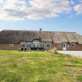 Luxury Retreat by the Sea - By Traum Ferienwohnungen, hotell i Ulfborg