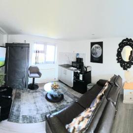 Riverview, Stylish Non Smoking Loft Ensuite 4 Rent