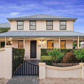 Spacious, Central 2bed 2bath, newly renovated gem!, hotel in Albury