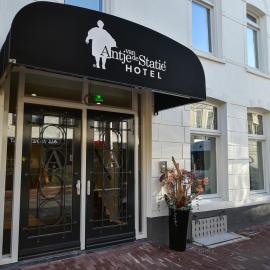Brasserie-Hotel Antje van de Statie, hotell i Weert